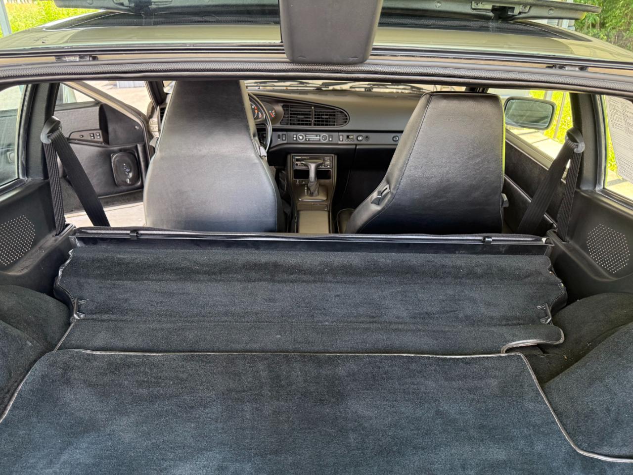 Porsche 944 2dr Coupe 5-Spd 1988