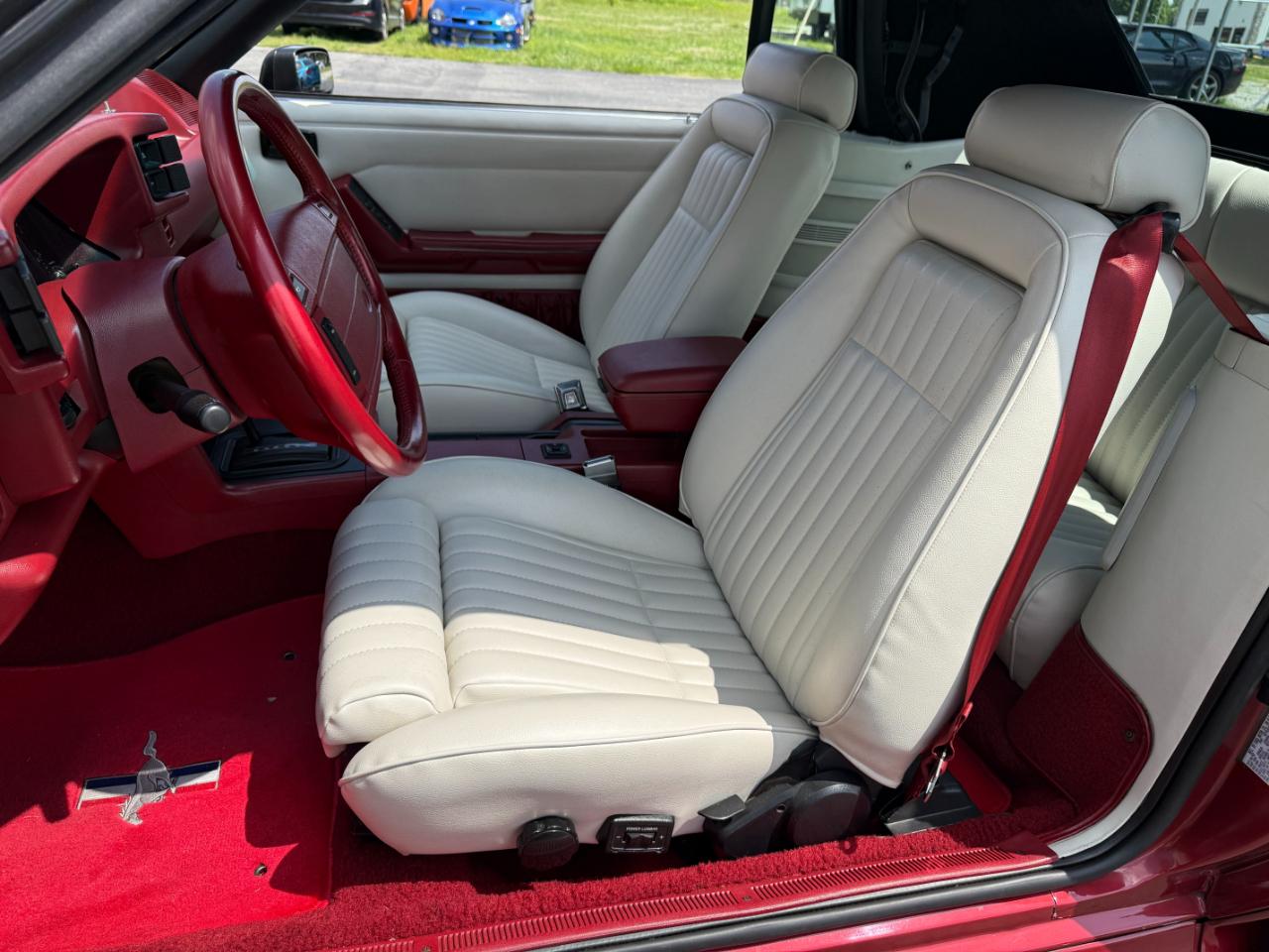 Ford Mustang 2dr Convertible GT 1992