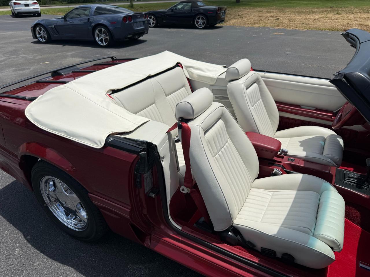 Ford Mustang 2dr Convertible GT 1992