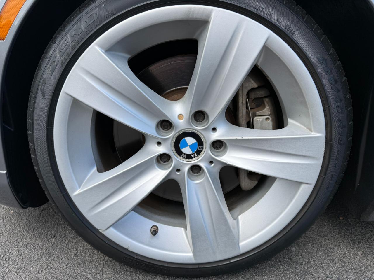 BMW 3 Series 2dr Cpe 335i RWD 2008
