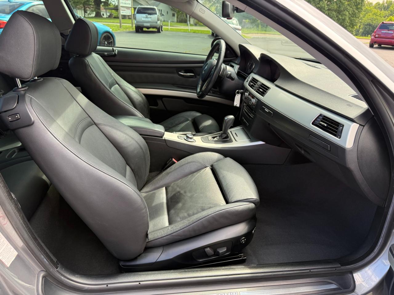 BMW 3 Series 2dr Cpe 335i RWD 2008