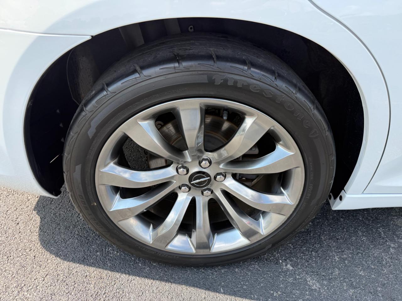 Chrysler 300 4dr Sdn 300S RWD 2014