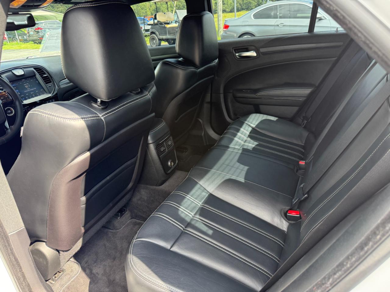 Chrysler 300 4dr Sdn 300S RWD 2014