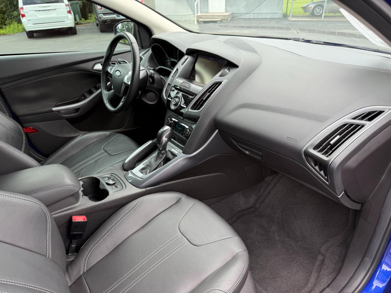 Ford Focus 5dr HB Titanium 2013
