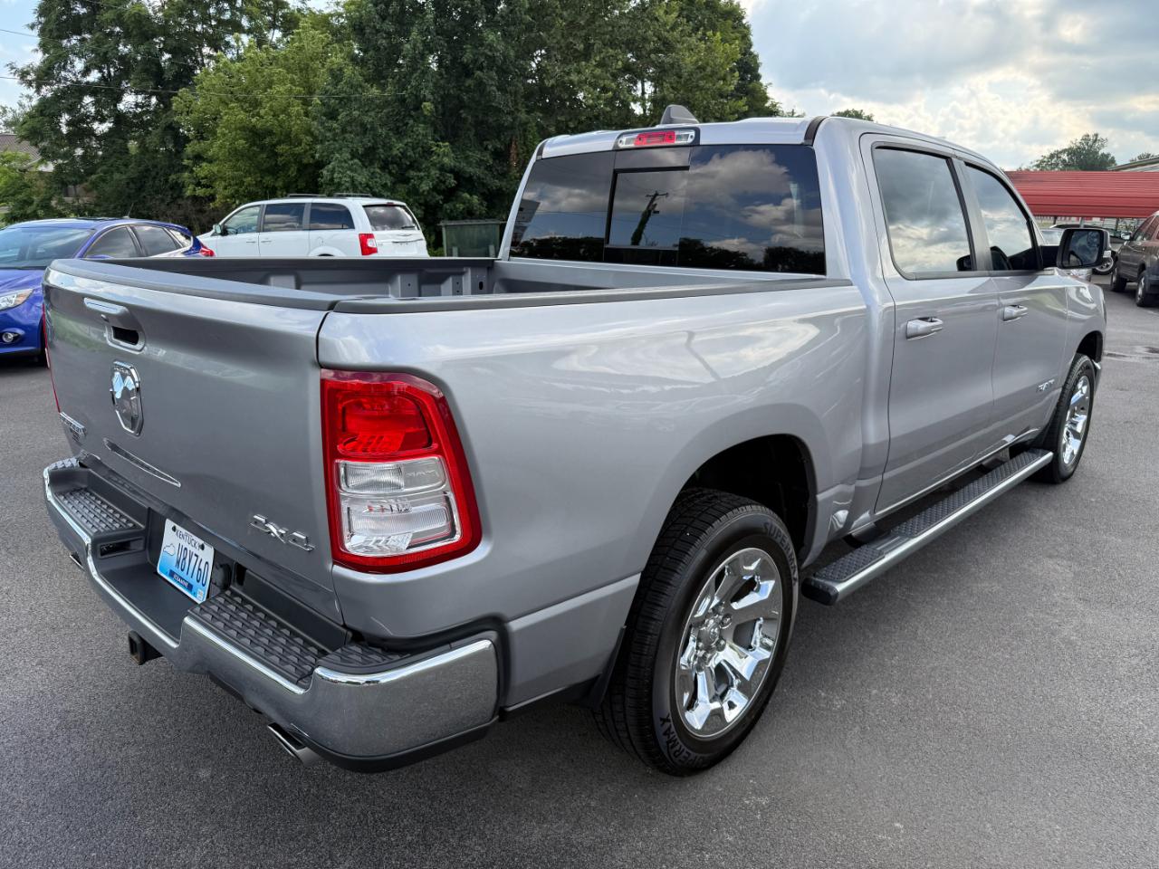 RAM 1500 Big Horn 4x4 Crew Cab 5'7" Box 2021