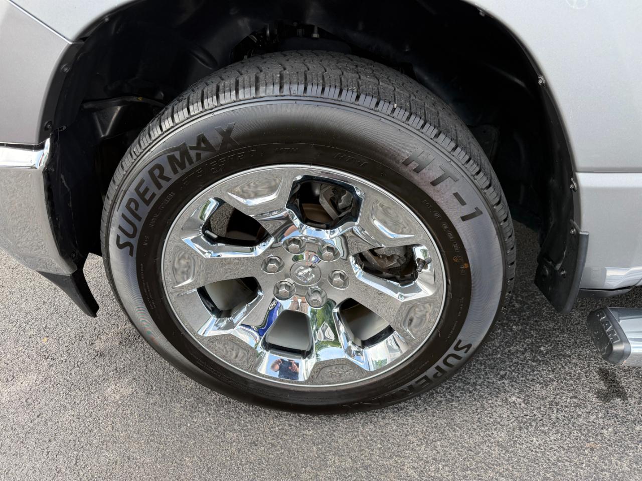 RAM 1500 Big Horn 4x4 Crew Cab 5'7" Box 2021
