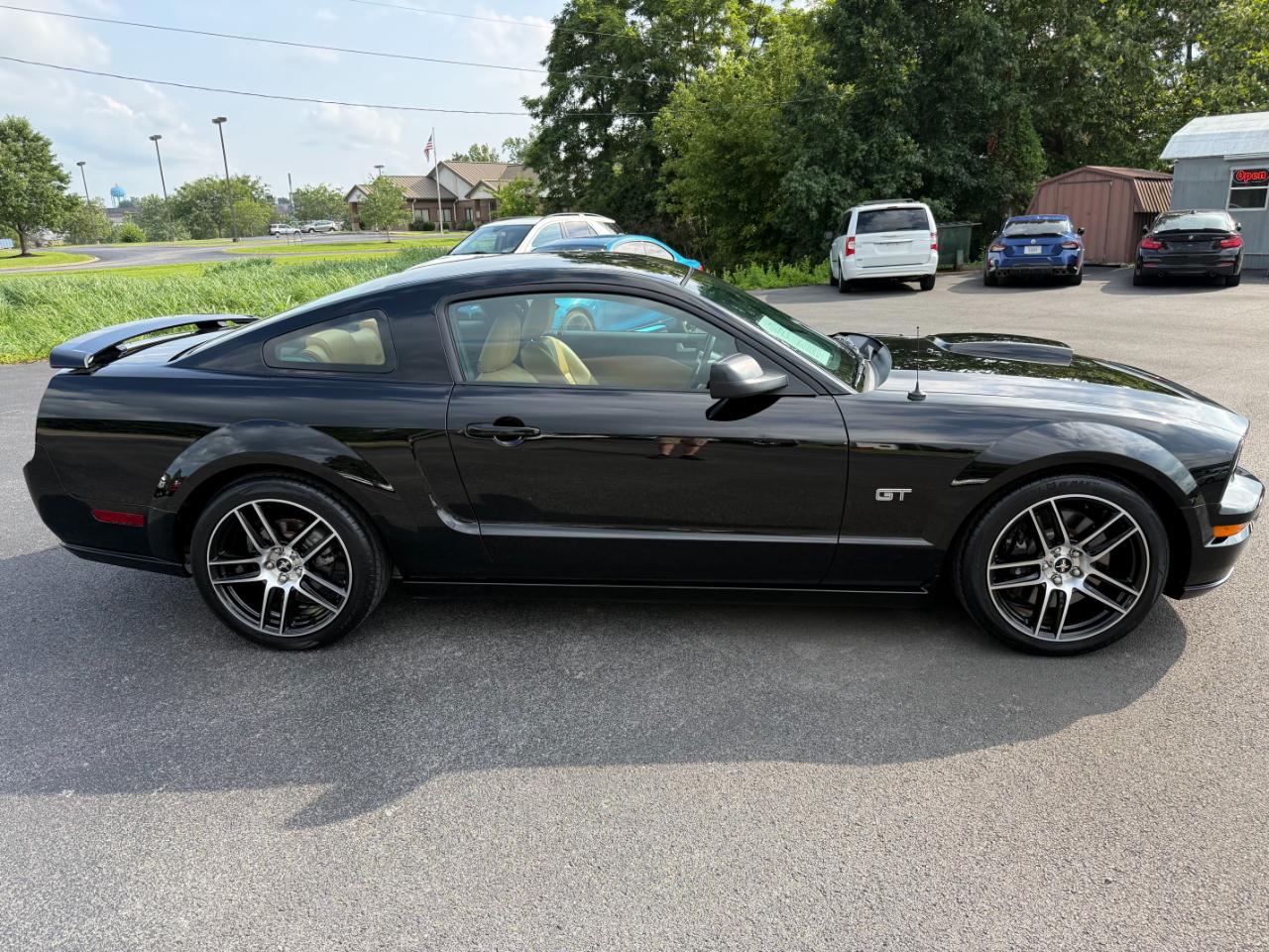 Ford Mustang 2dr Cpe GT Premium 2007