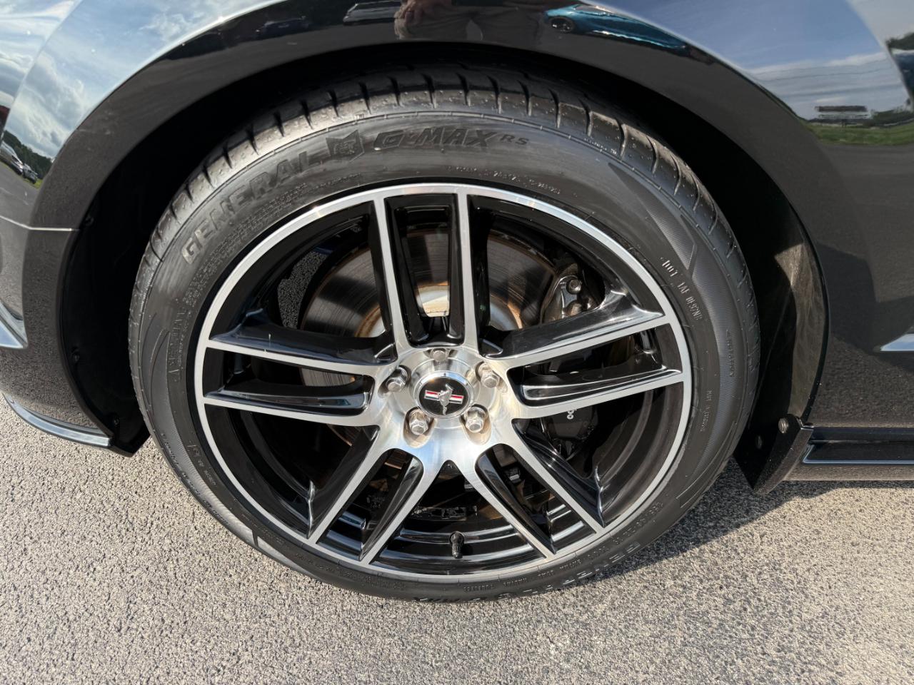Ford Mustang 2dr Cpe GT Premium 2007