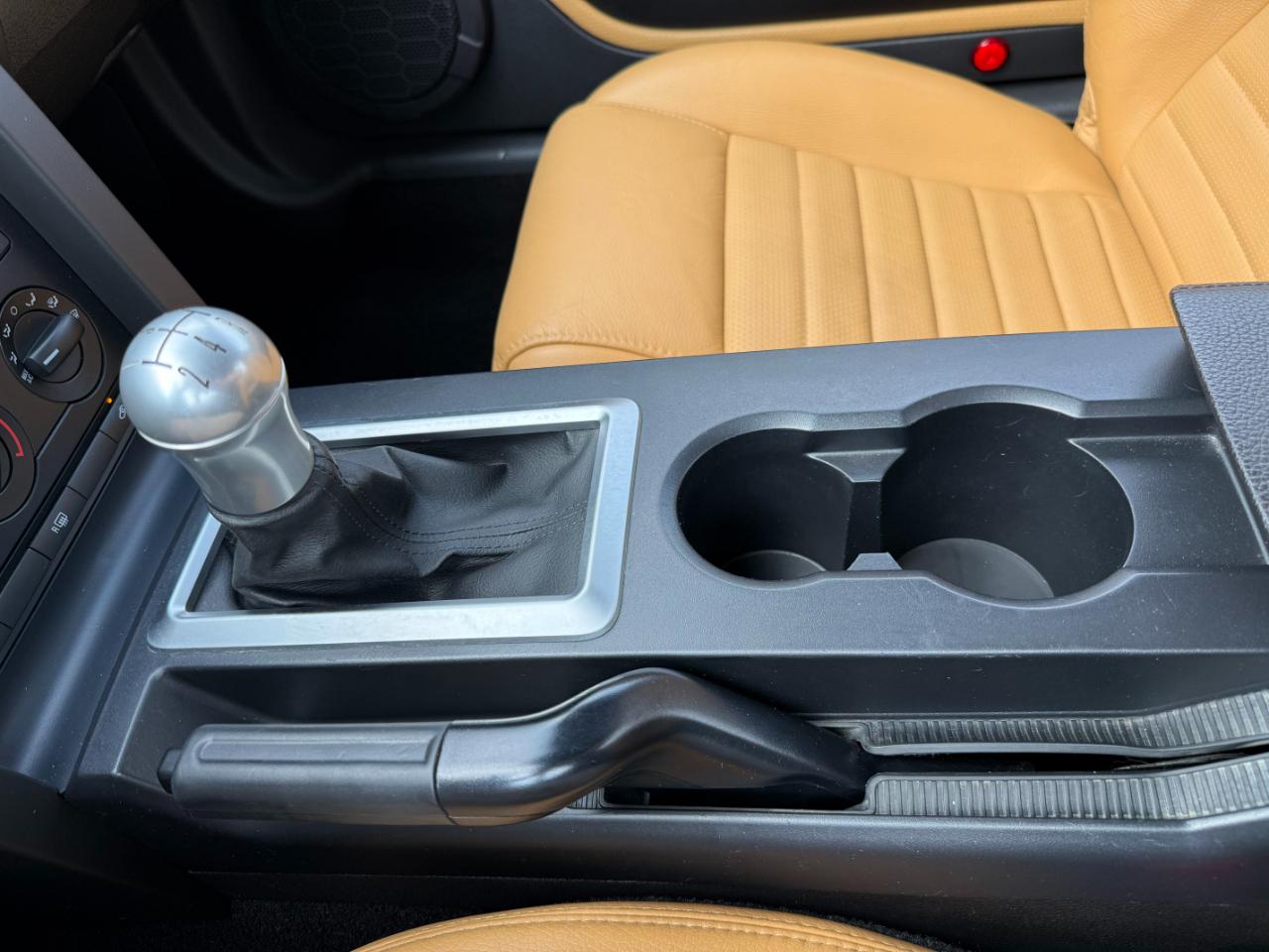 Ford Mustang 2dr Cpe GT Premium 2007