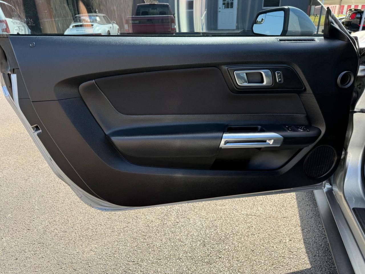 Ford Mustang GT Fastback 2020