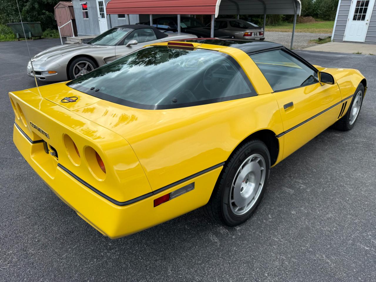 Chevrolet Corvette 2dr Hatchback Coupe 1986