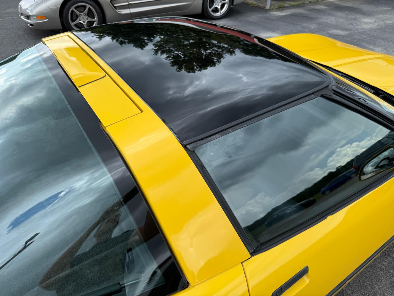 Chevrolet Corvette 2dr Hatchback Coupe 1986