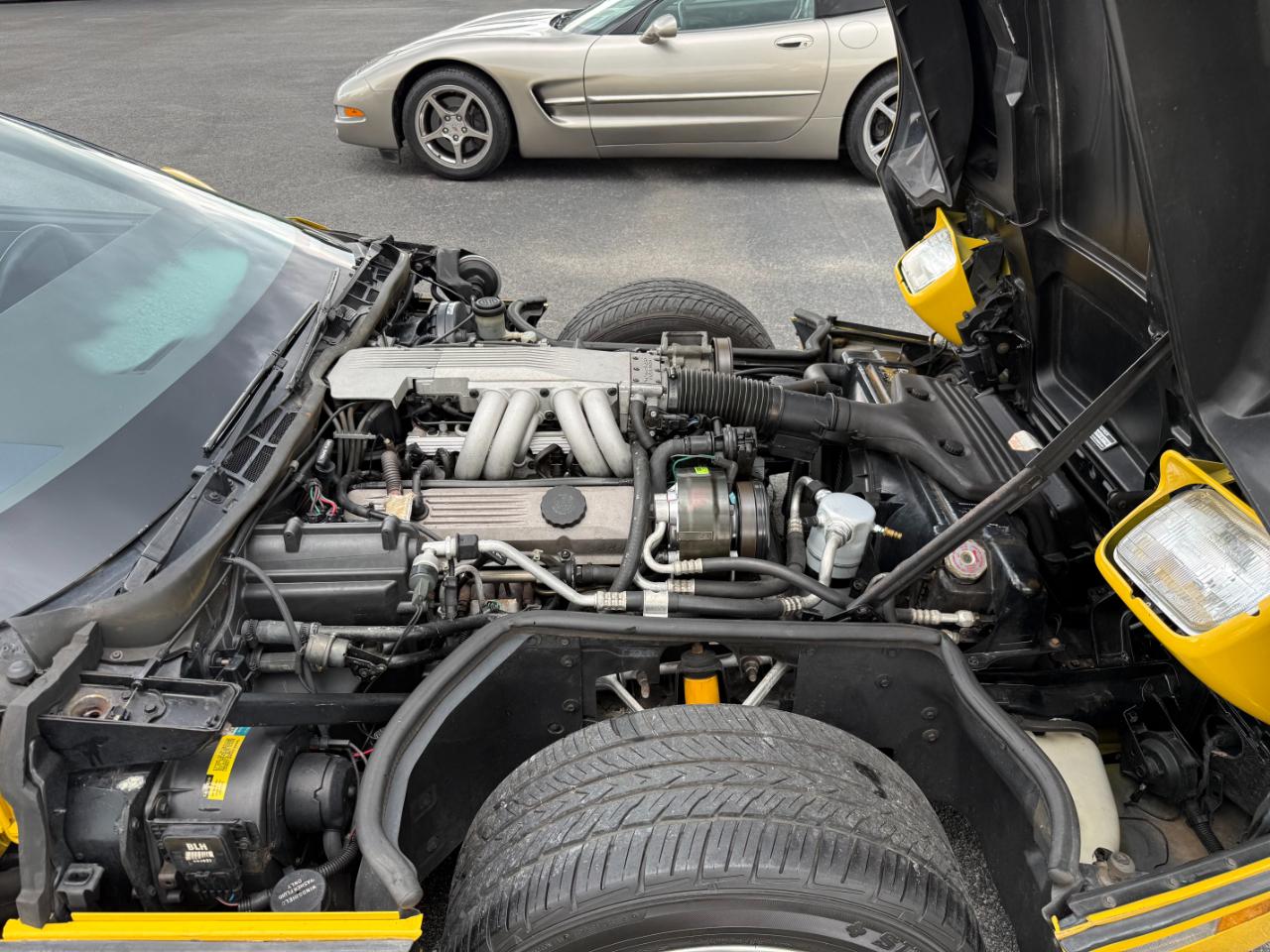 Chevrolet Corvette 2dr Hatchback Coupe 1986