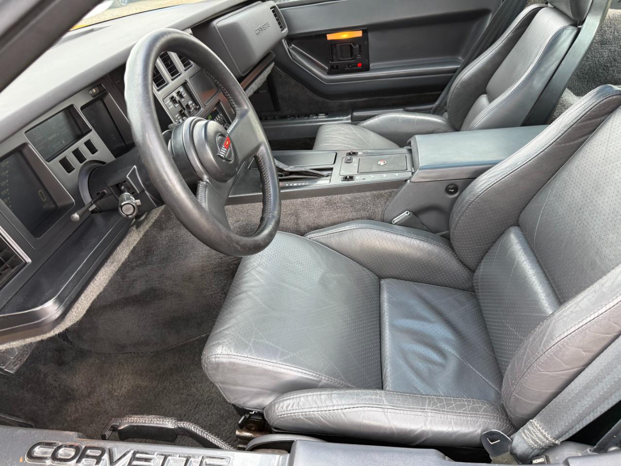 Chevrolet Corvette 2dr Hatchback Coupe 1986