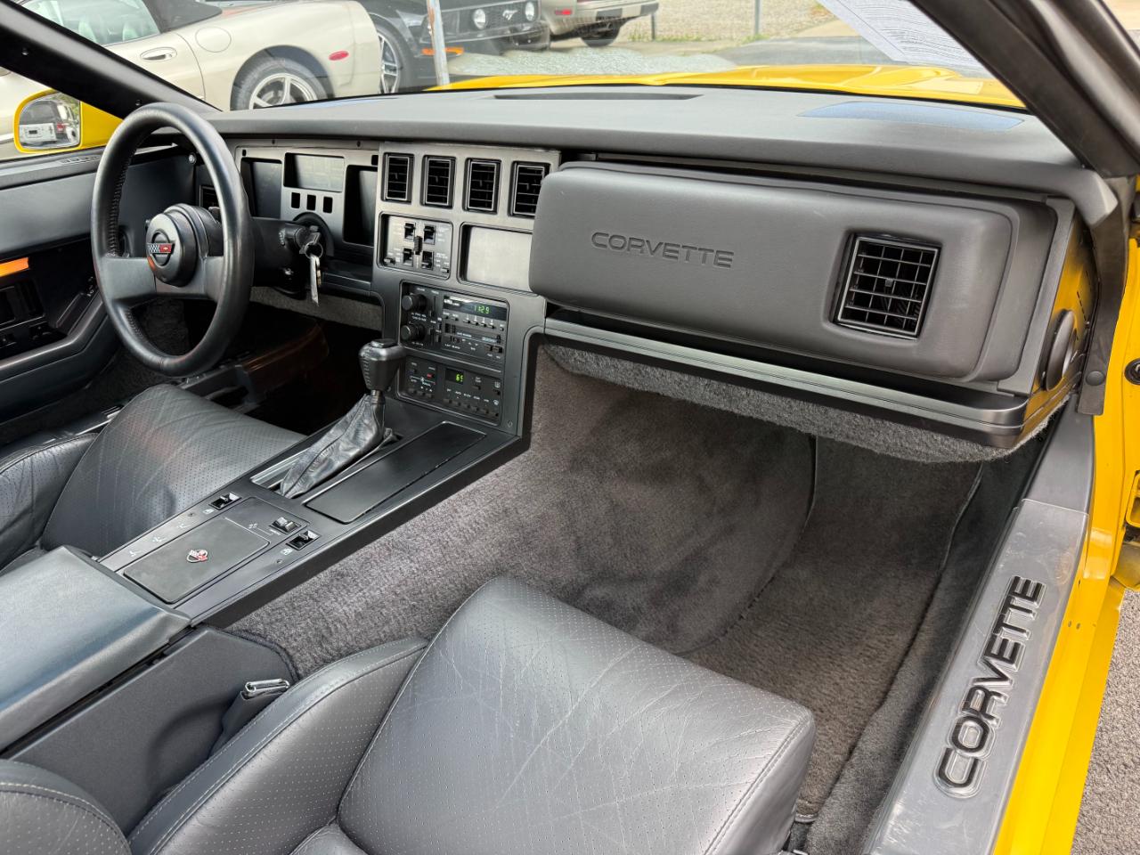 Chevrolet Corvette 2dr Hatchback Coupe 1986