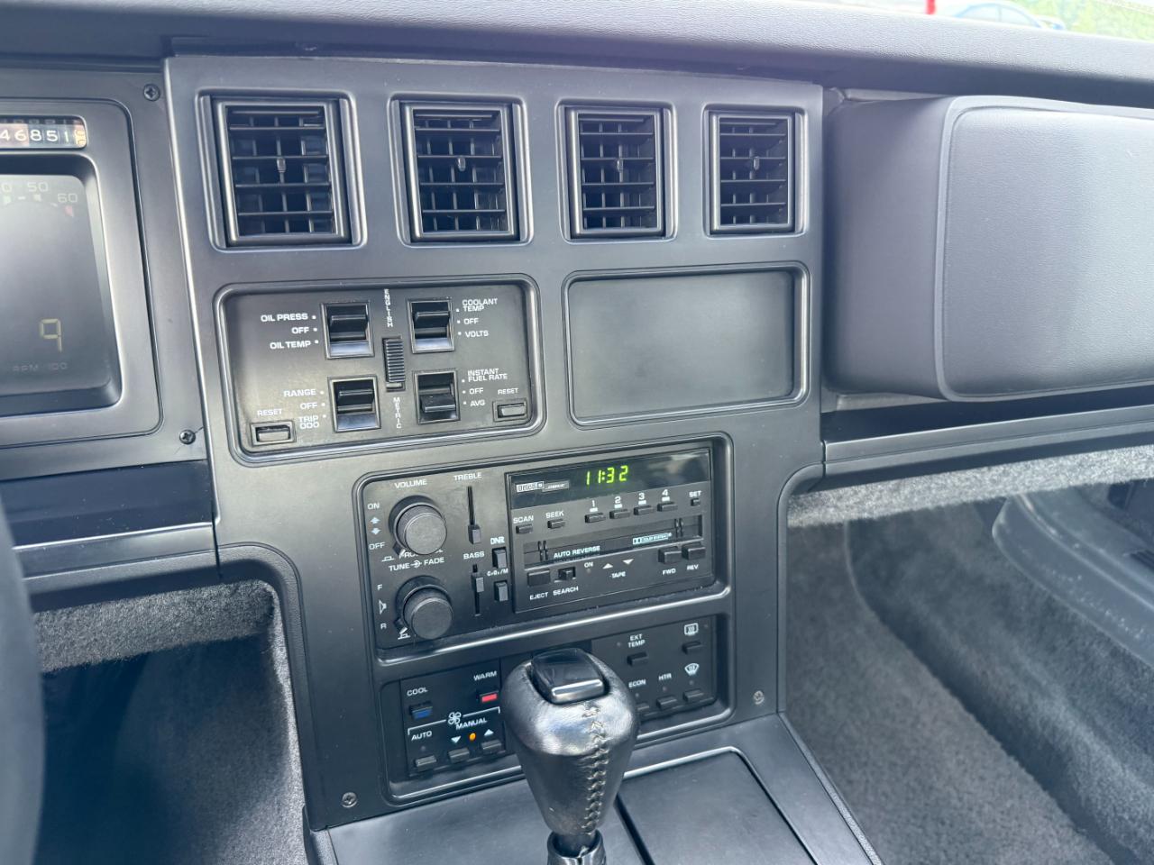 Chevrolet Corvette 2dr Hatchback Coupe 1986