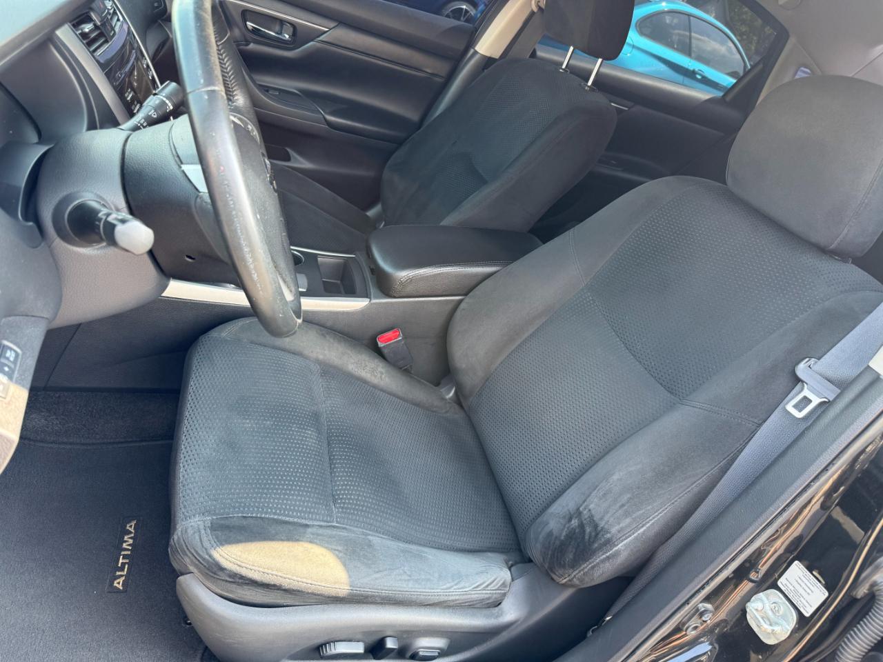 Nissan Altima 4dr Sdn I4 2.5 SV 2015