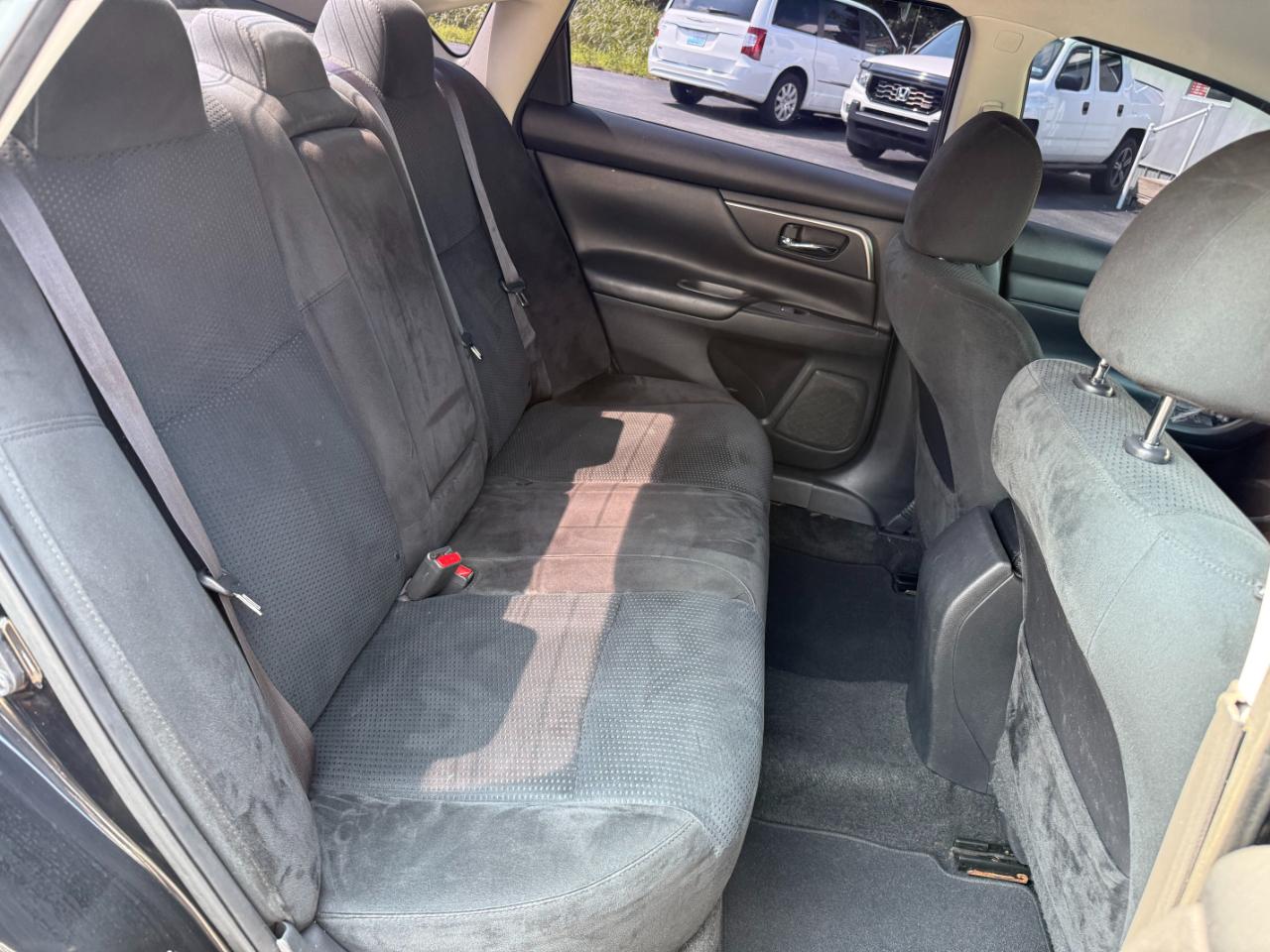 Nissan Altima 4dr Sdn I4 2.5 SV 2015