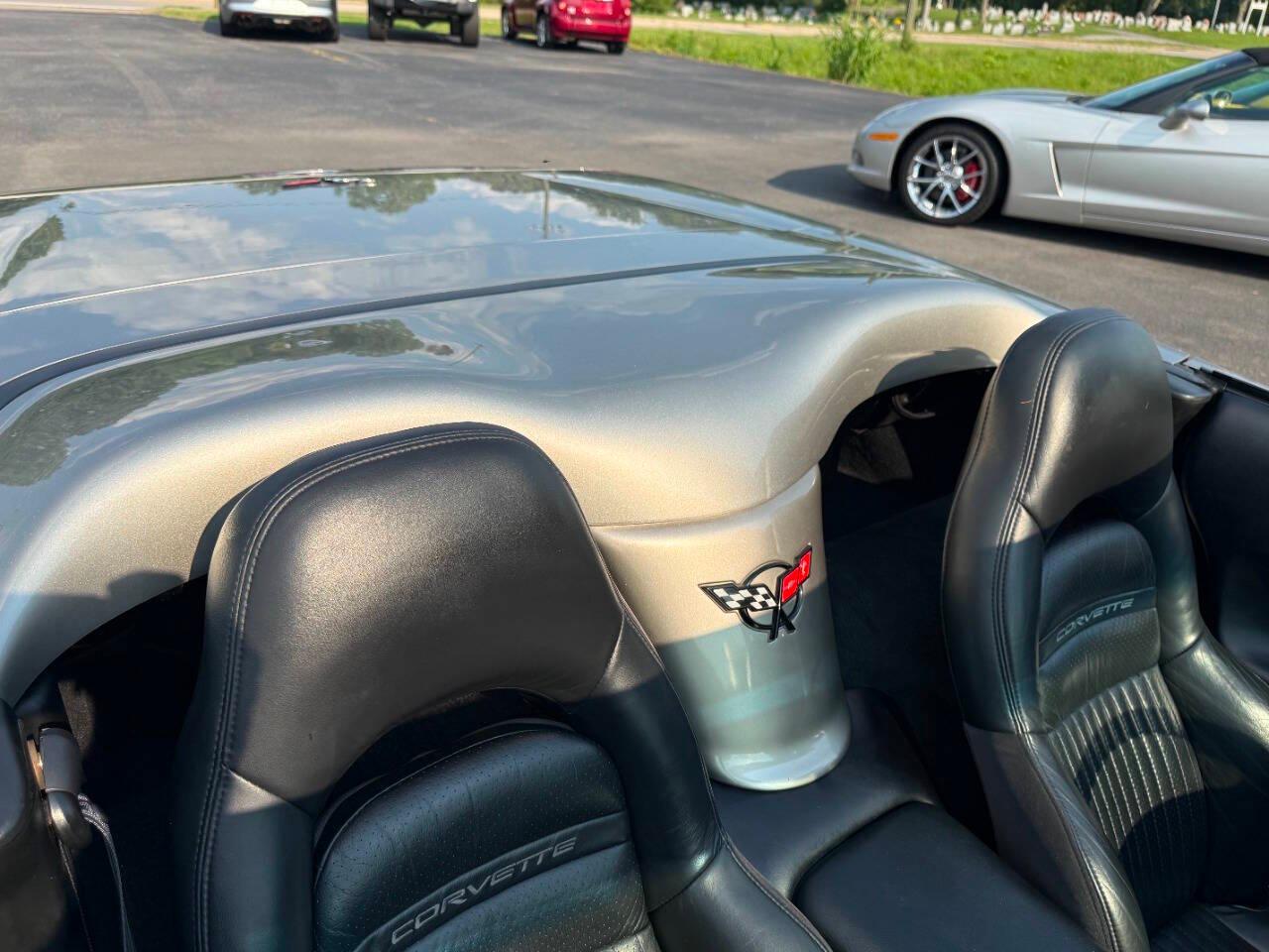 Chevrolet Corvette 2dr Convertible 1999