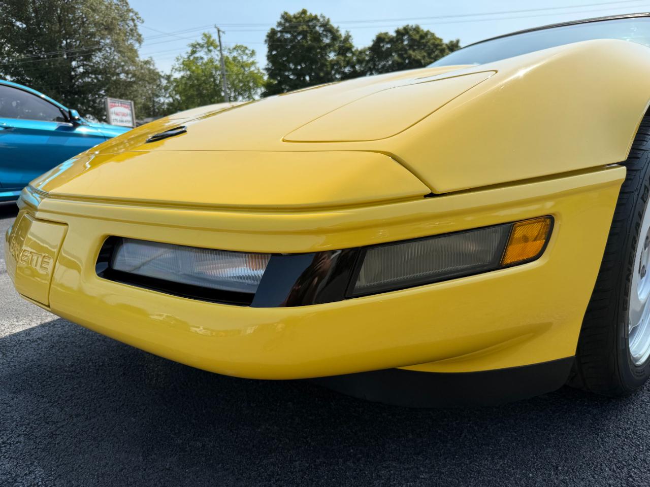Chevrolet Corvette 2dr Convertible 1992