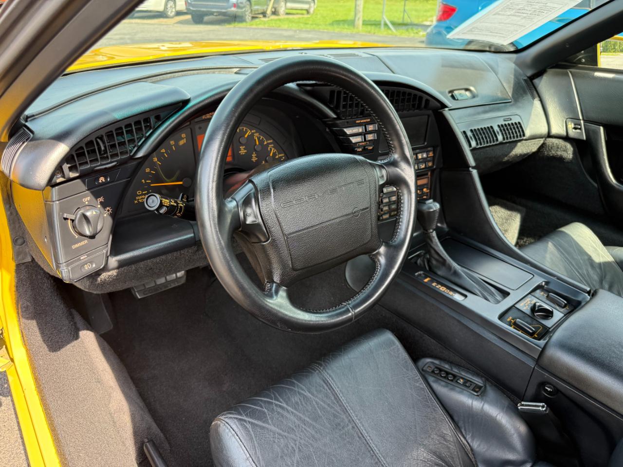 Chevrolet Corvette 2dr Convertible 1992