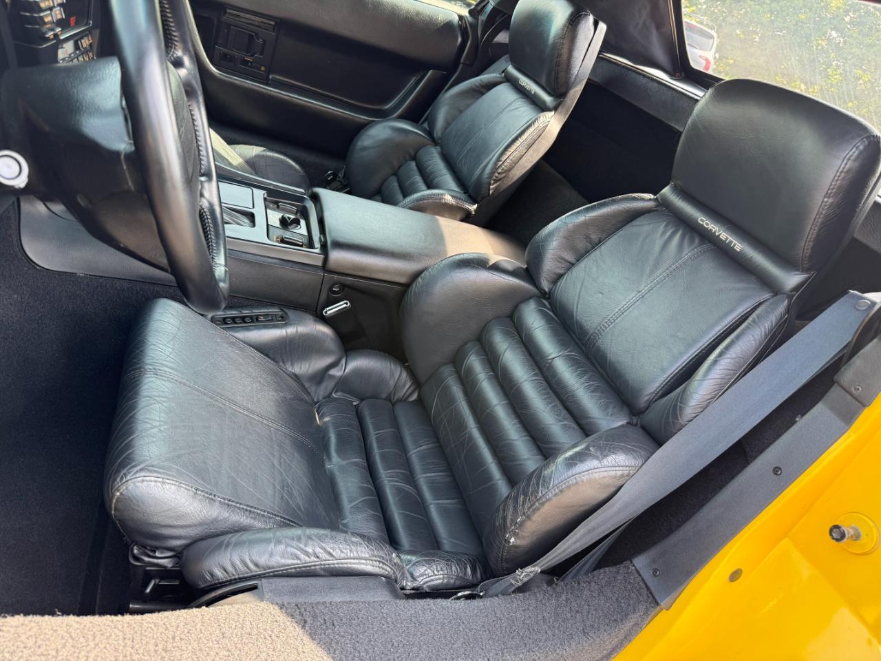 Chevrolet Corvette 2dr Convertible 1992