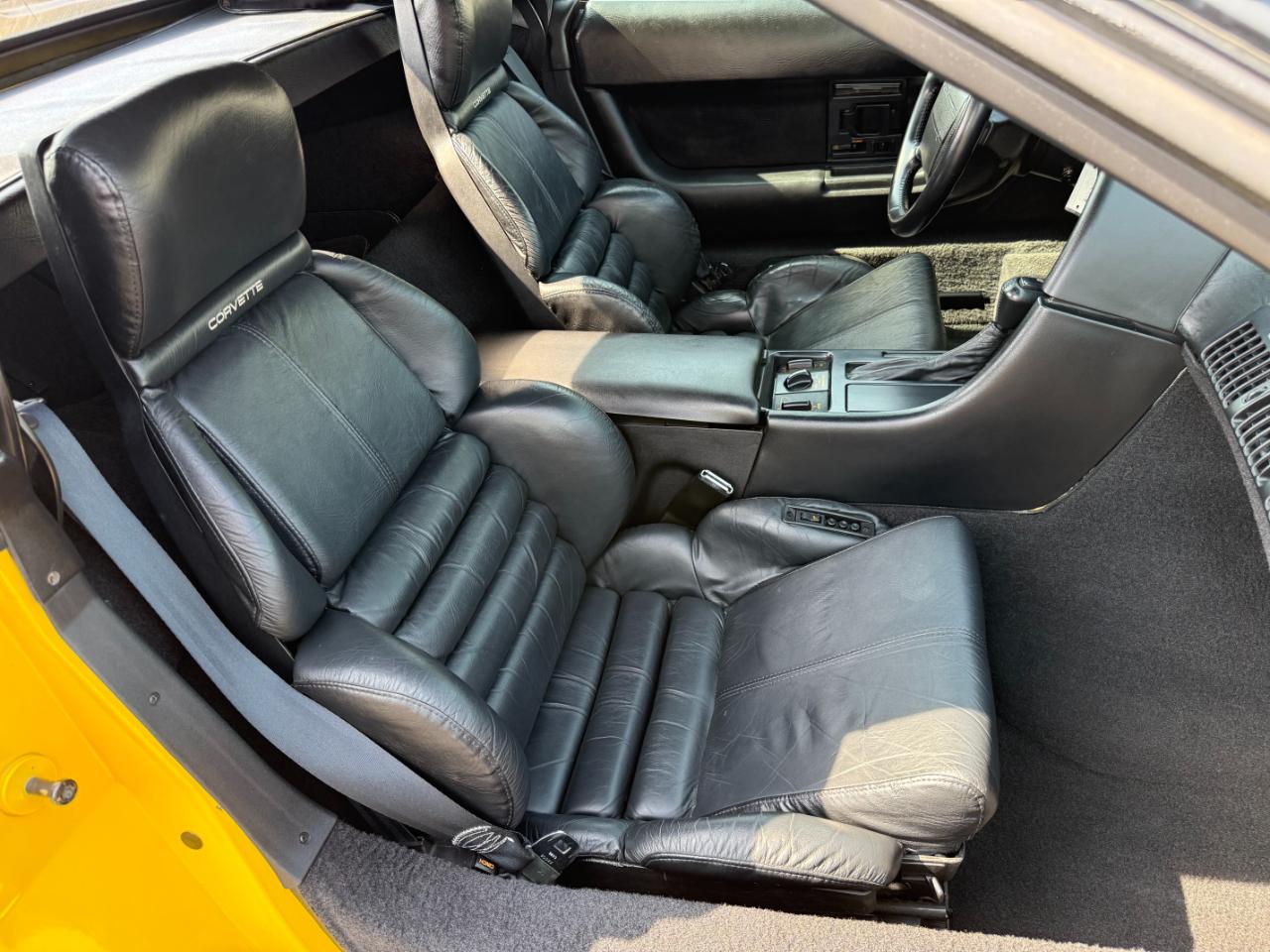Chevrolet Corvette 2dr Convertible 1992