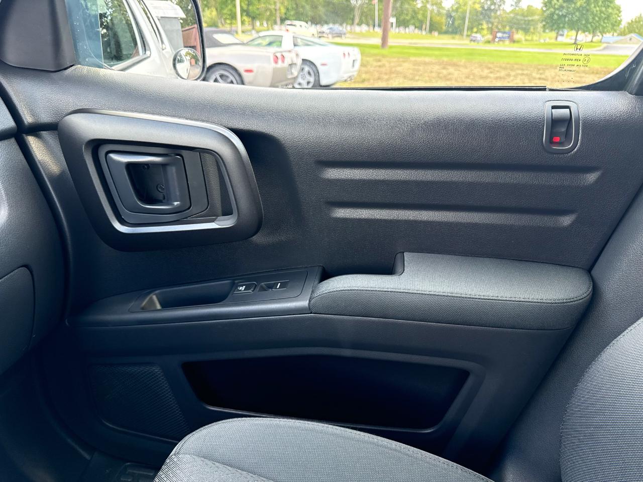 Honda Ridgeline 4WD Crew Cab Sport 2014