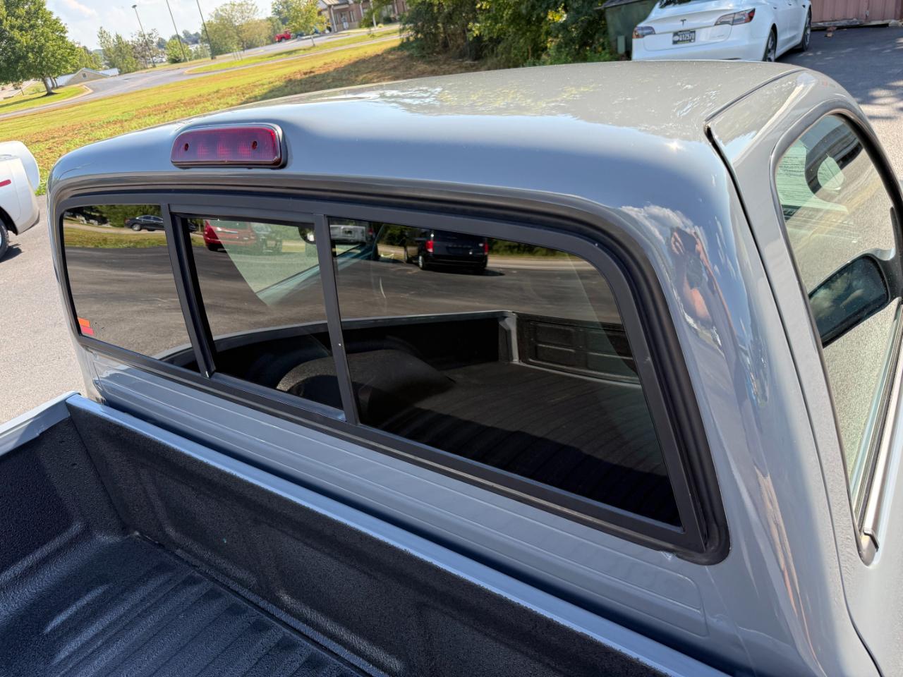 Toyota Tacoma Reg Cab Auto (Natl) 2004