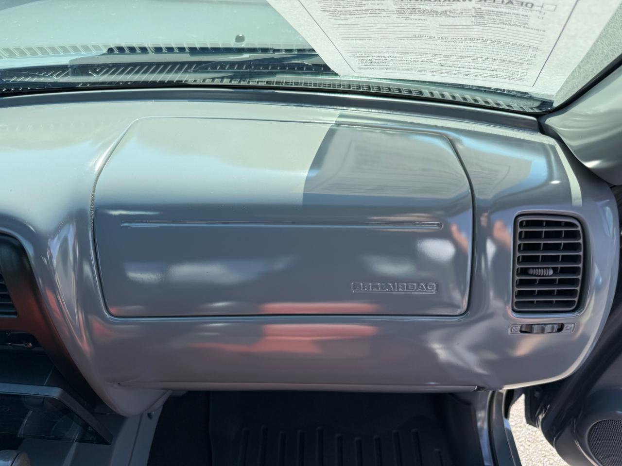 Toyota Tacoma Reg Cab Auto (Natl) 2004