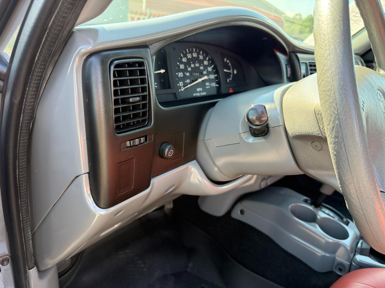 Toyota Tacoma Reg Cab Auto (Natl) 2004