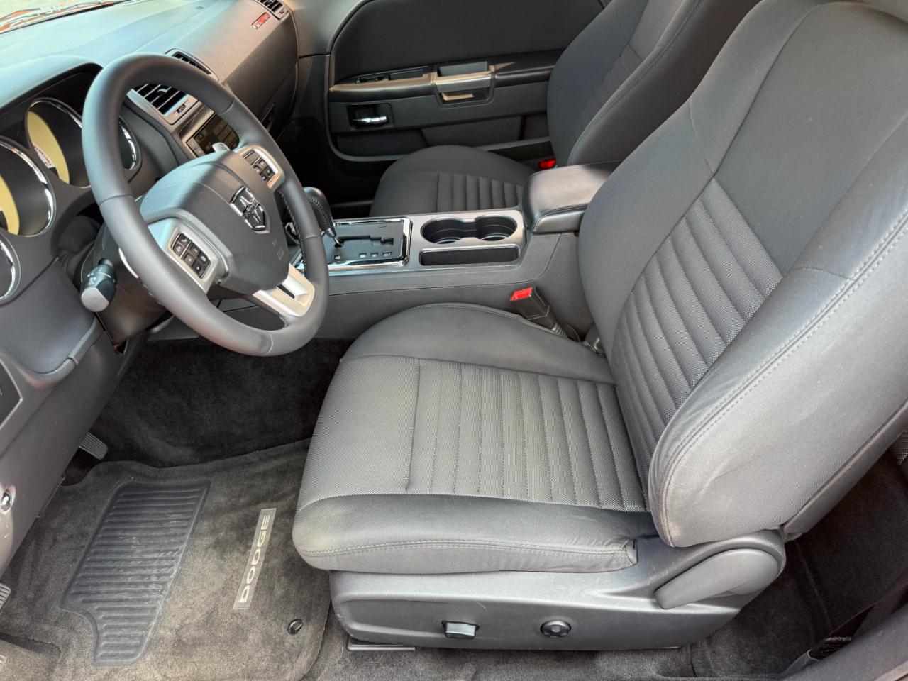 Dodge Challenger 2dr Cpe R/T 2014
