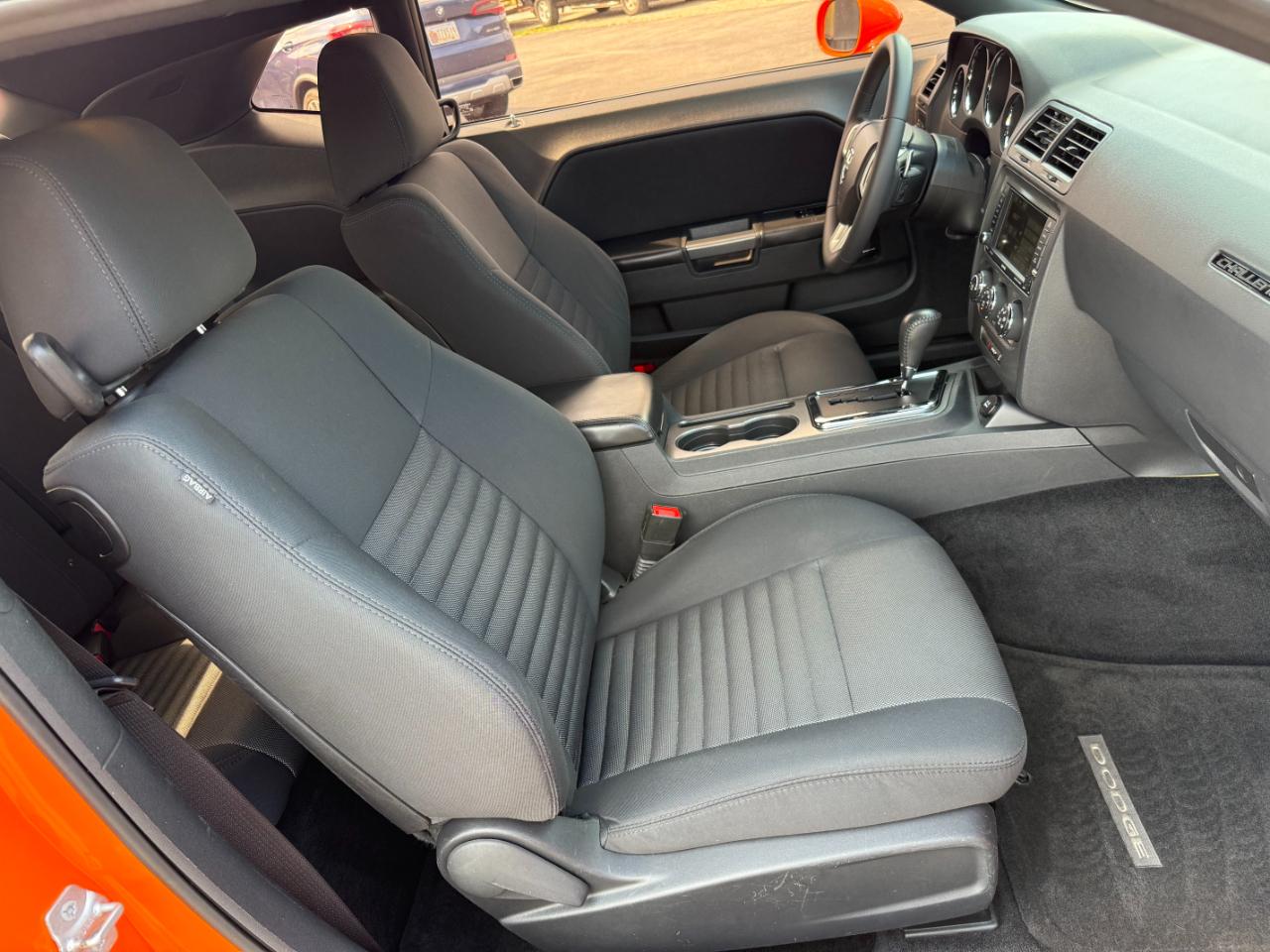 Dodge Challenger 2dr Cpe R/T 2014