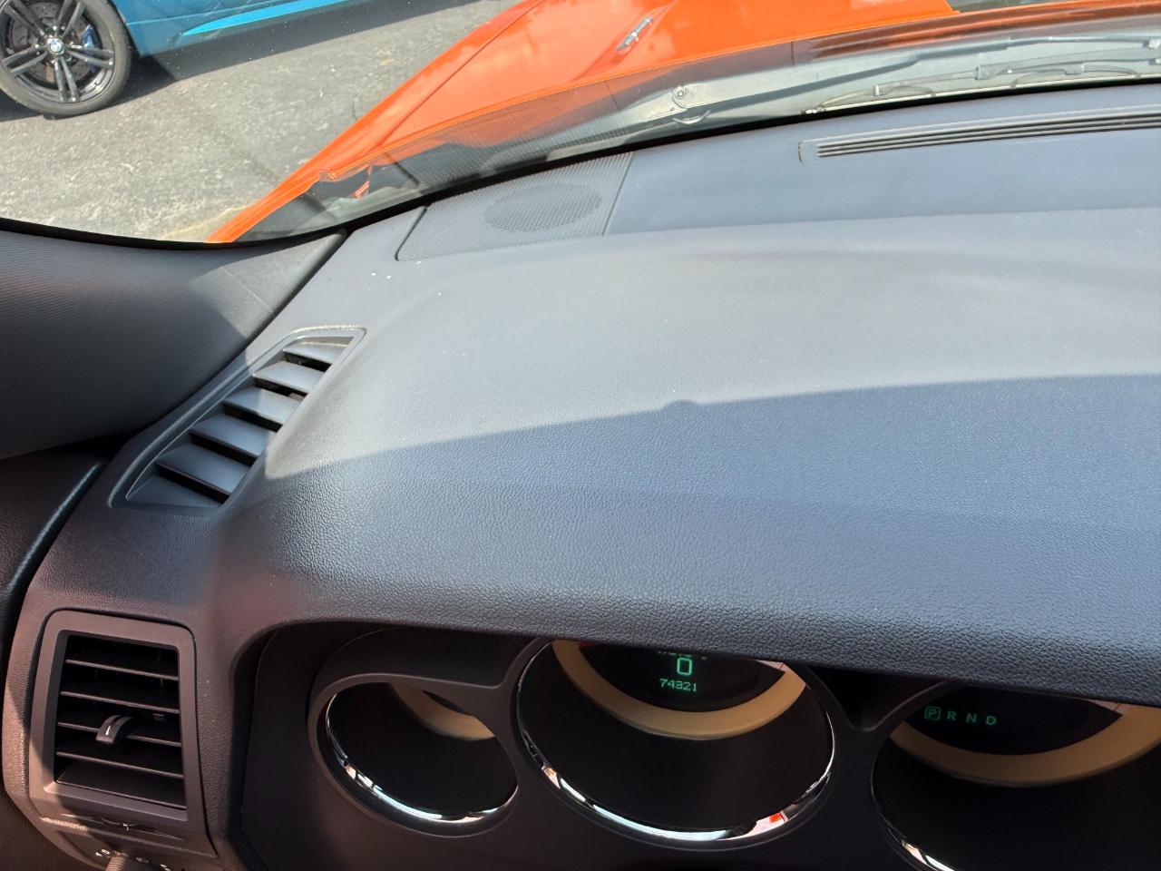 Dodge Challenger 2dr Cpe R/T 2014