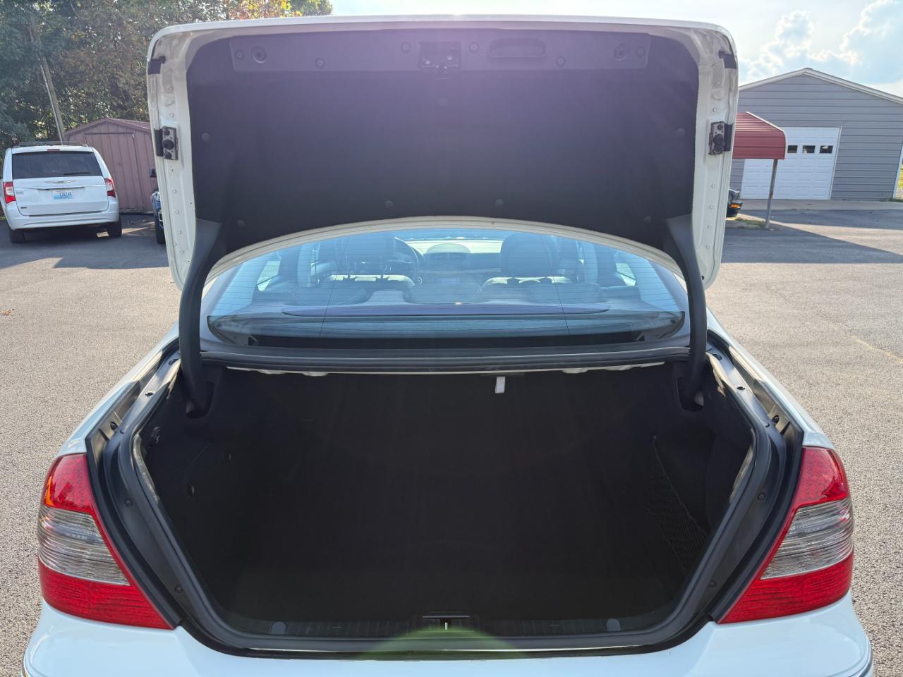 Mercedes-Benz E-Class 4dr Sdn Sport 3.5L RWD 2008