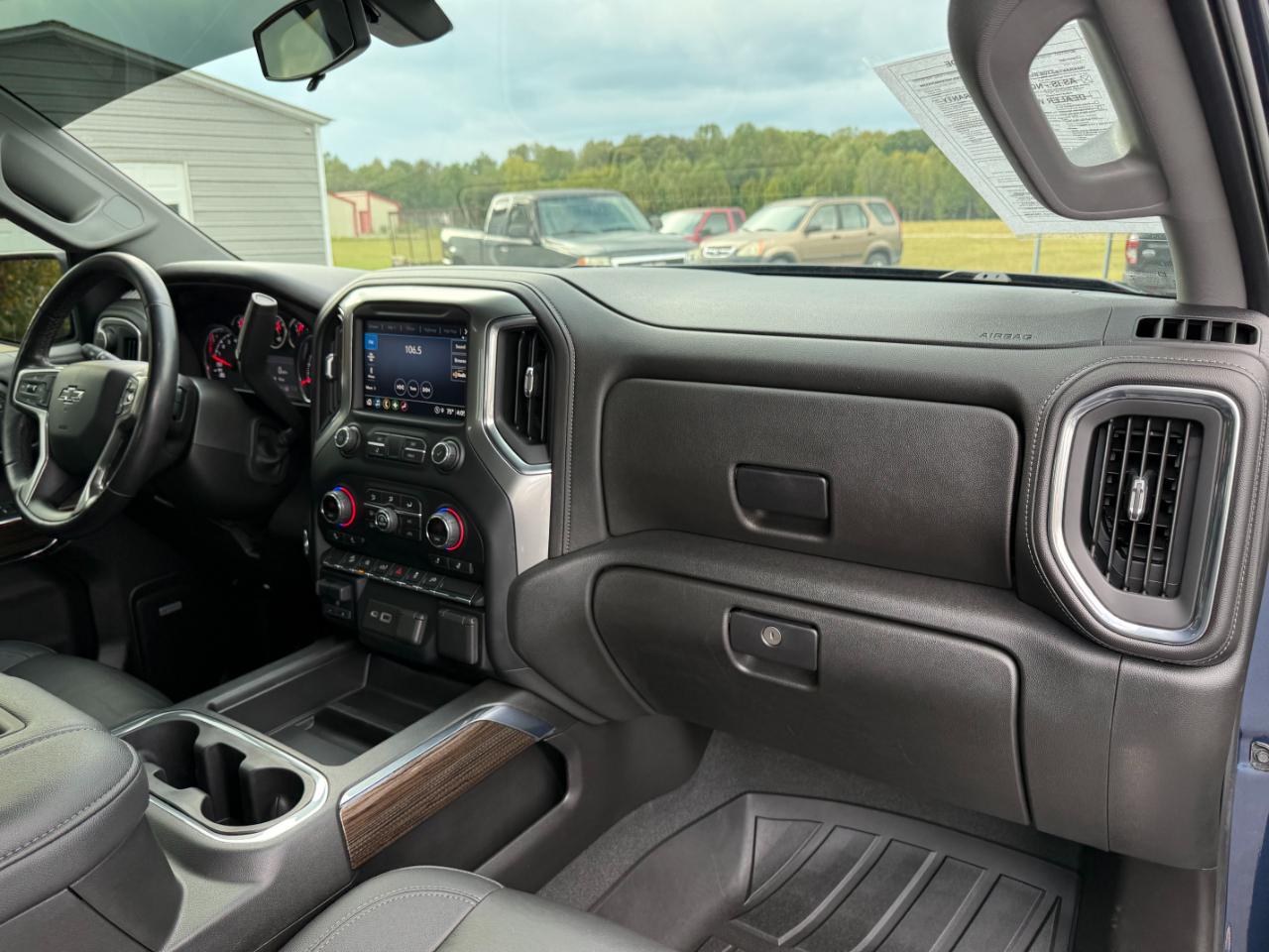 Chevrolet Silverado 1500 4WD Crew Cab 147" RST 2021