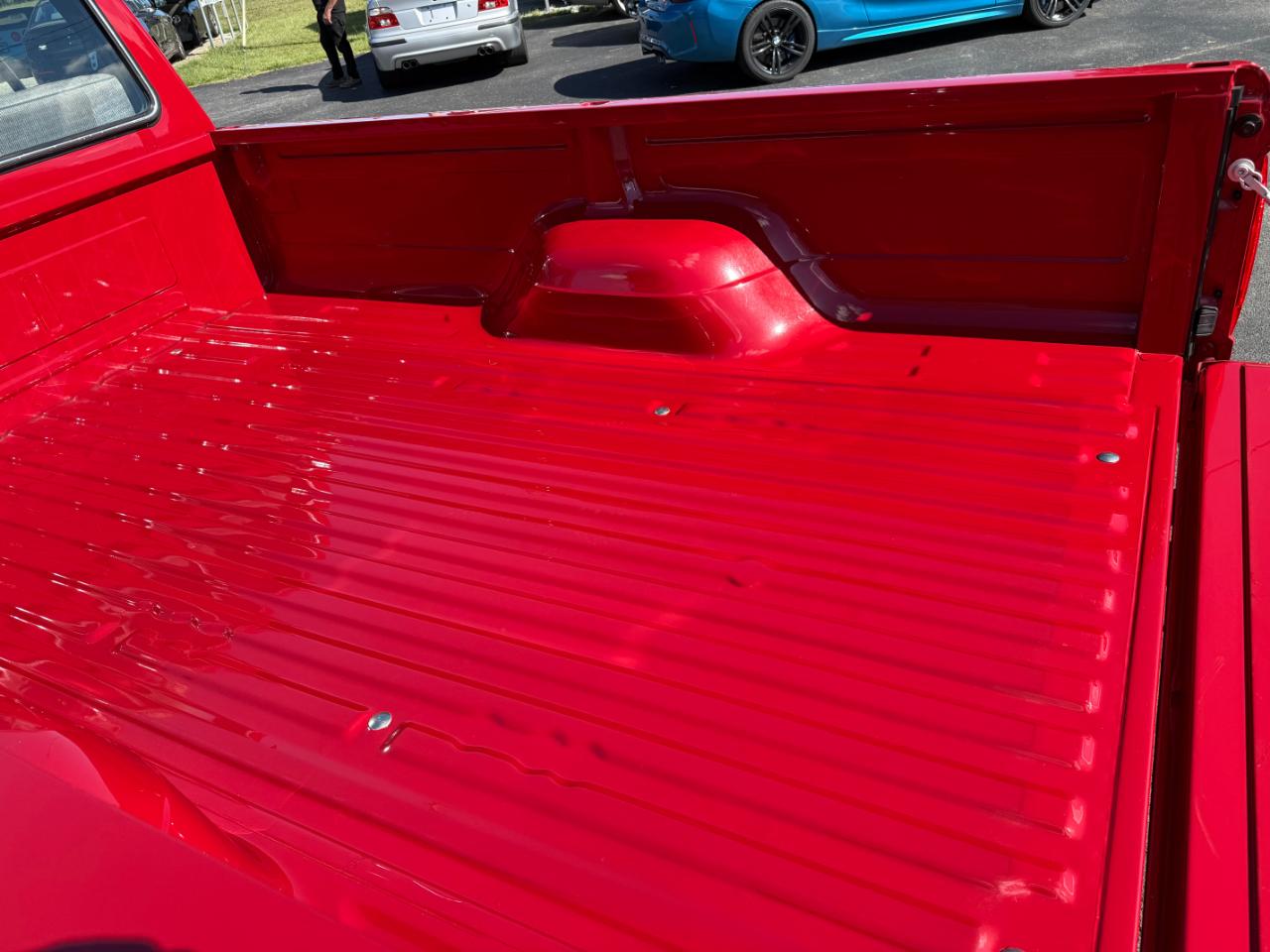 Ford F-150 Styleside "S" 117" WB 1990