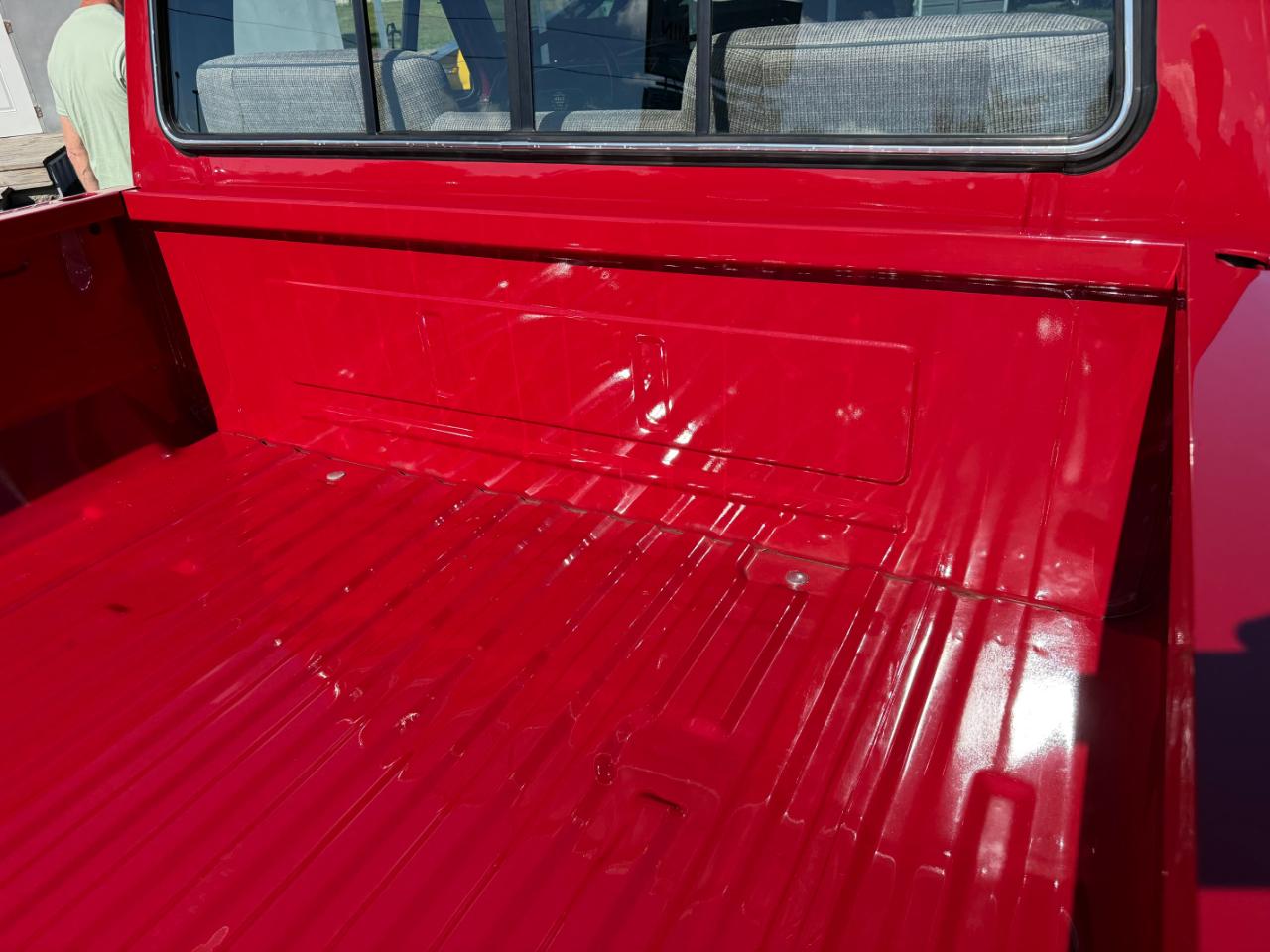 Ford F-150 Styleside "S" 117" WB 1990
