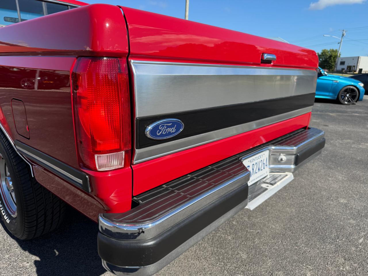 Ford F-150 Styleside "S" 117" WB 1990