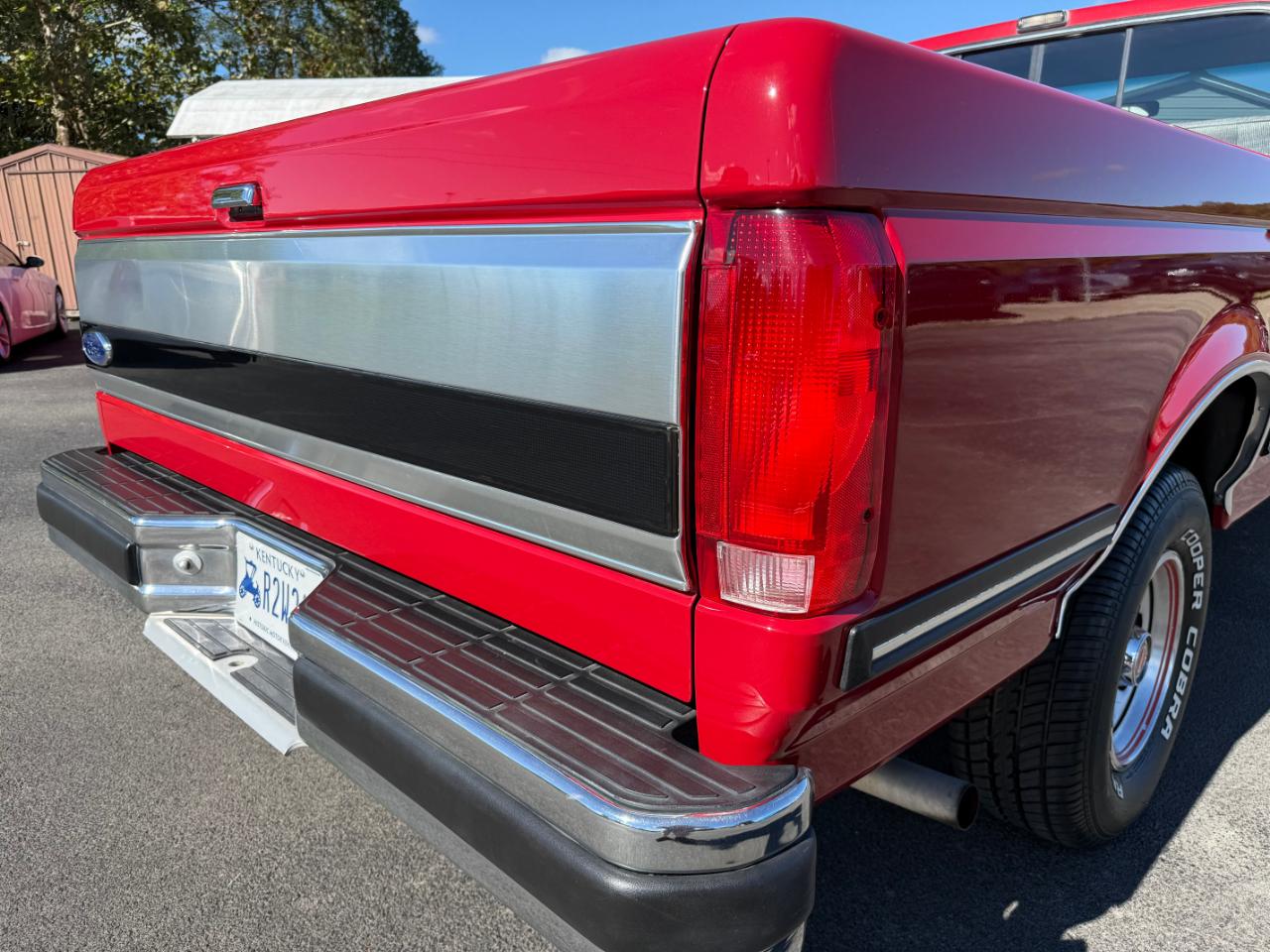 Ford F-150 Styleside "S" 117" WB 1990