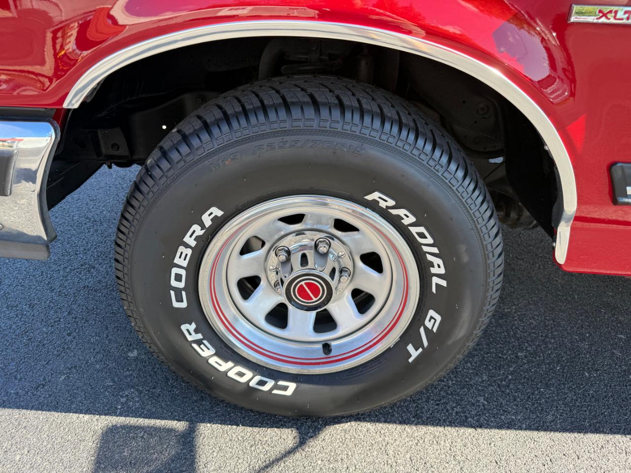 Ford F-150 Styleside "S" 117" WB 1990