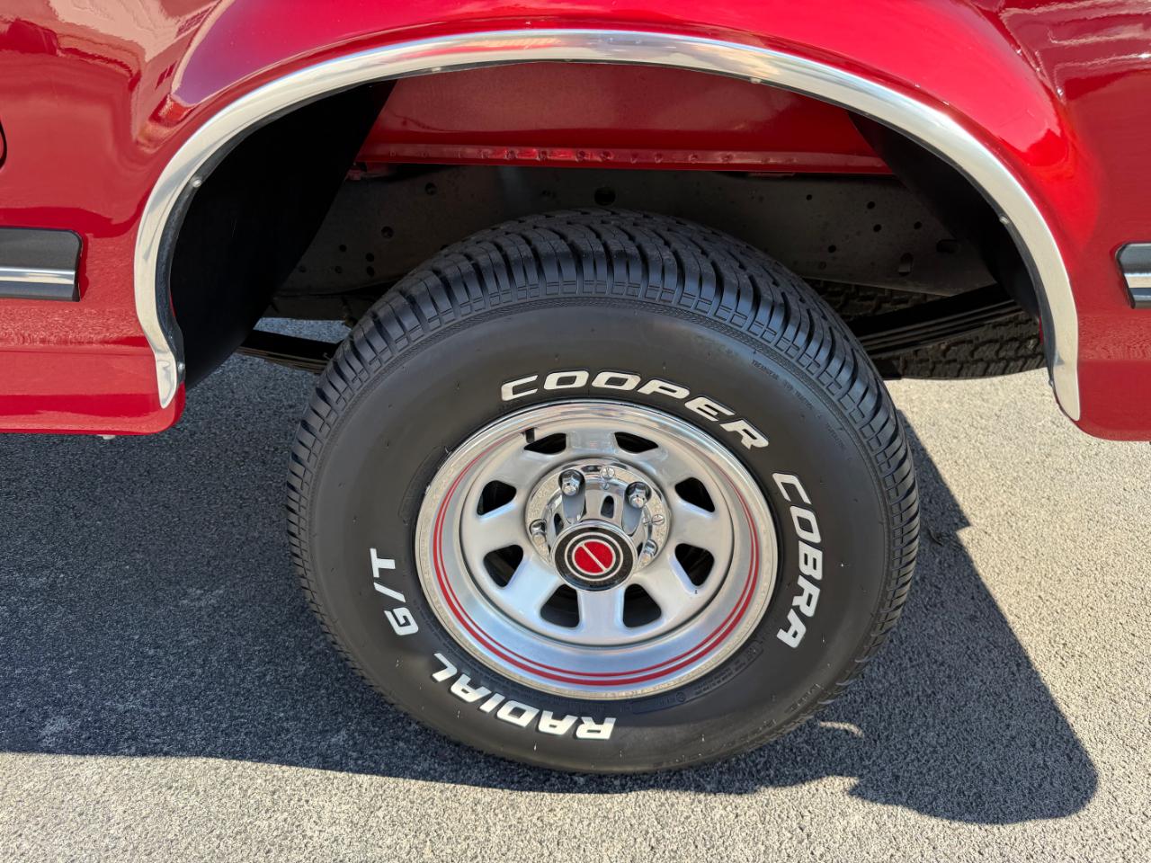 Ford F-150 Styleside "S" 117" WB 1990