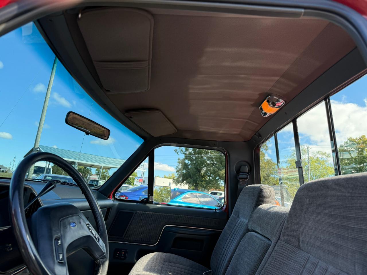 Ford F-150 Styleside "S" 117" WB 1990