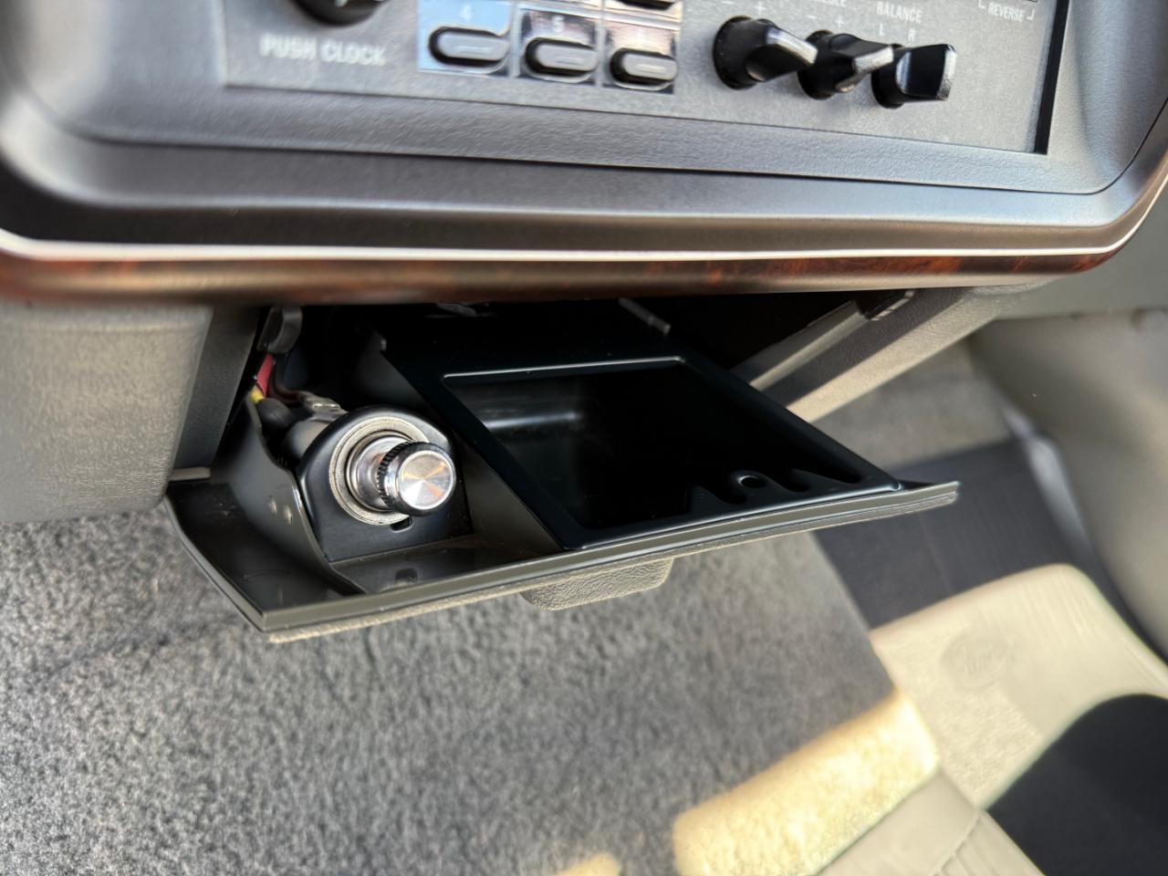 Ford F-150 Styleside "S" 117" WB 1990