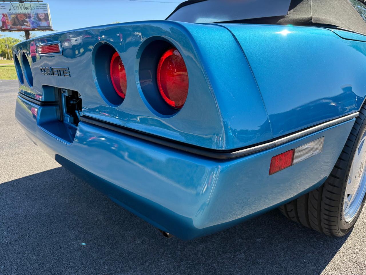 Chevrolet Corvette 2dr Convertible 1989