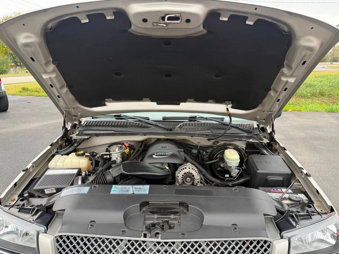 Chevrolet Silverado 1500 Reg Cab 119.0" WB LS 2005