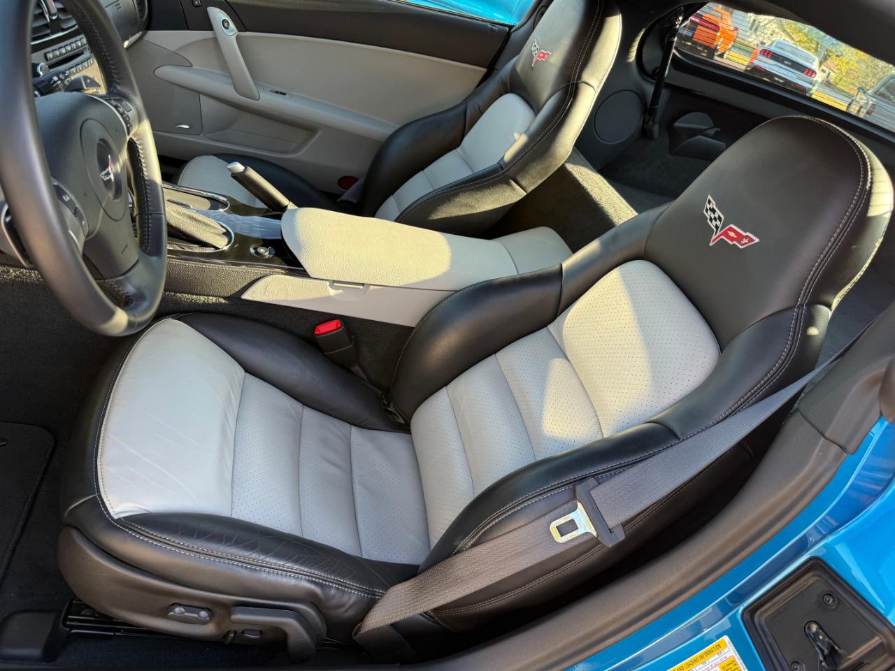 Chevrolet Corvette 2dr Cpe w/3LT 2009