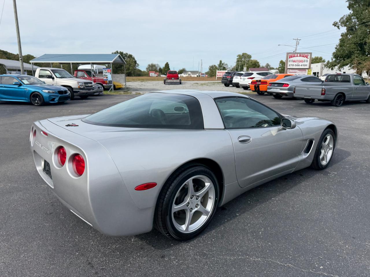 Chevrolet Corvette 2dr Cpe 2004