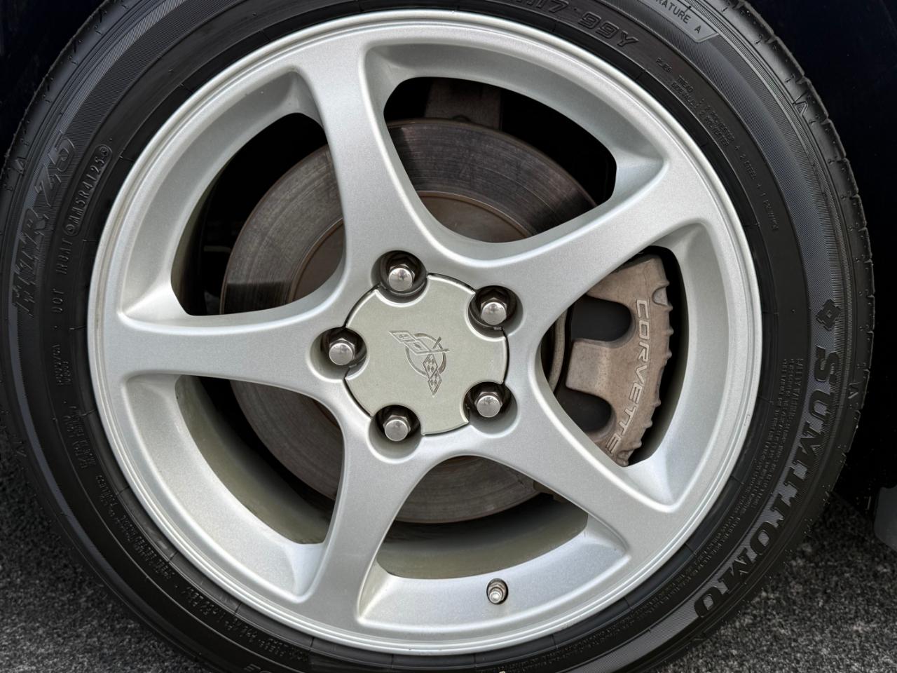Chevrolet Corvette 2dr Cpe 2004