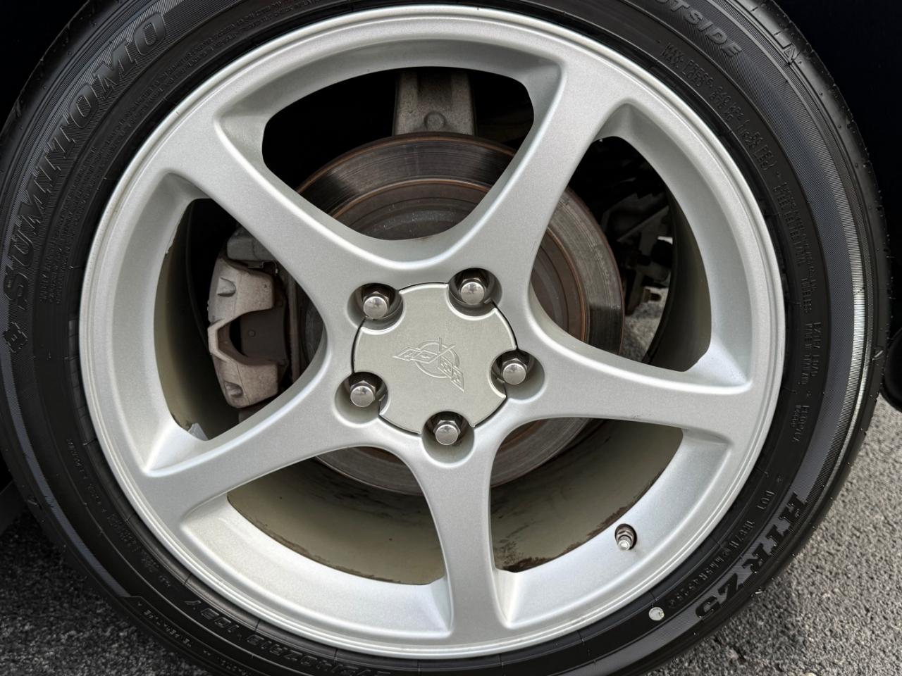 Chevrolet Corvette 2dr Cpe 2004